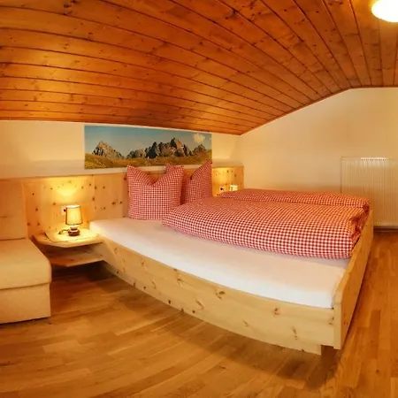 Farm stay Tobadillerhof *